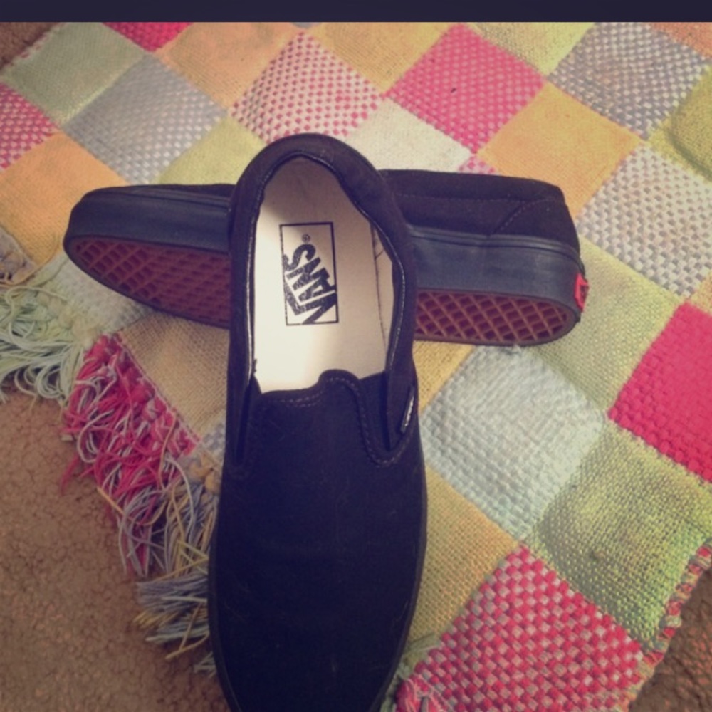 Black Vans Slip-On’s